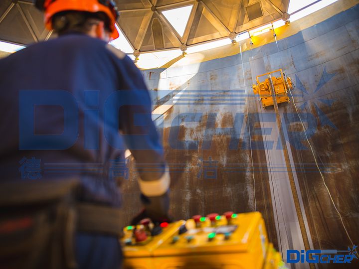 大（dà）型油罐（guàn）內壁除鏽