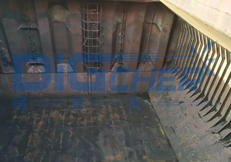 散裝（zhuāng）貨船船艙（cāng）