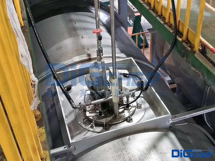 高壓水（shuǐ）公路罐車自動清（qīng）洗機構