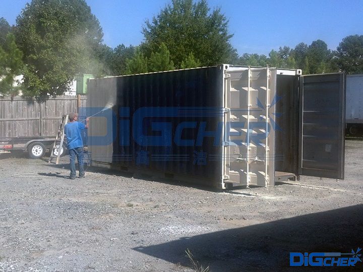 高壓水清洗集裝箱