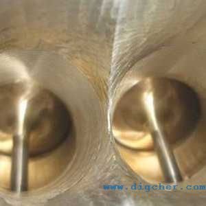 發動機油（yóu）道孔清洗機-曲軸（zhóu）油道孔清洗設備-高壓水射流化（huà）油器油道孔（kǒng）清（qīng）洗（xǐ）機