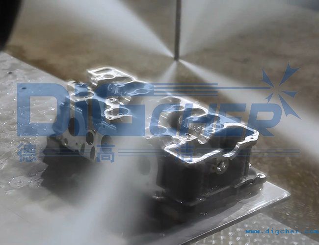 發動機缸蓋全自（zì）動去毛刺機