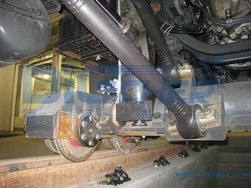 公鐵（tiě）兩用軌（guǐ）道清潔車（chē）底盤結構