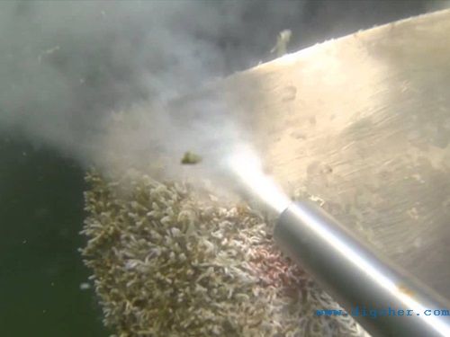 空化（huà）射流清洗（xǐ）作業