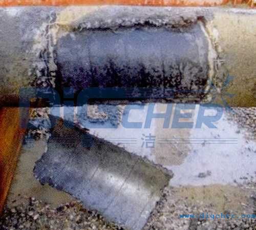 海底管道外（wài）表（biǎo）麵的混凝（níng）土防護層（céng）剝離