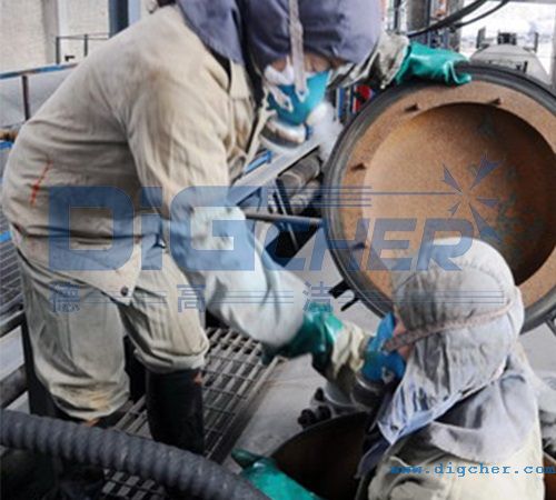 人工（gōng）清洗罐車